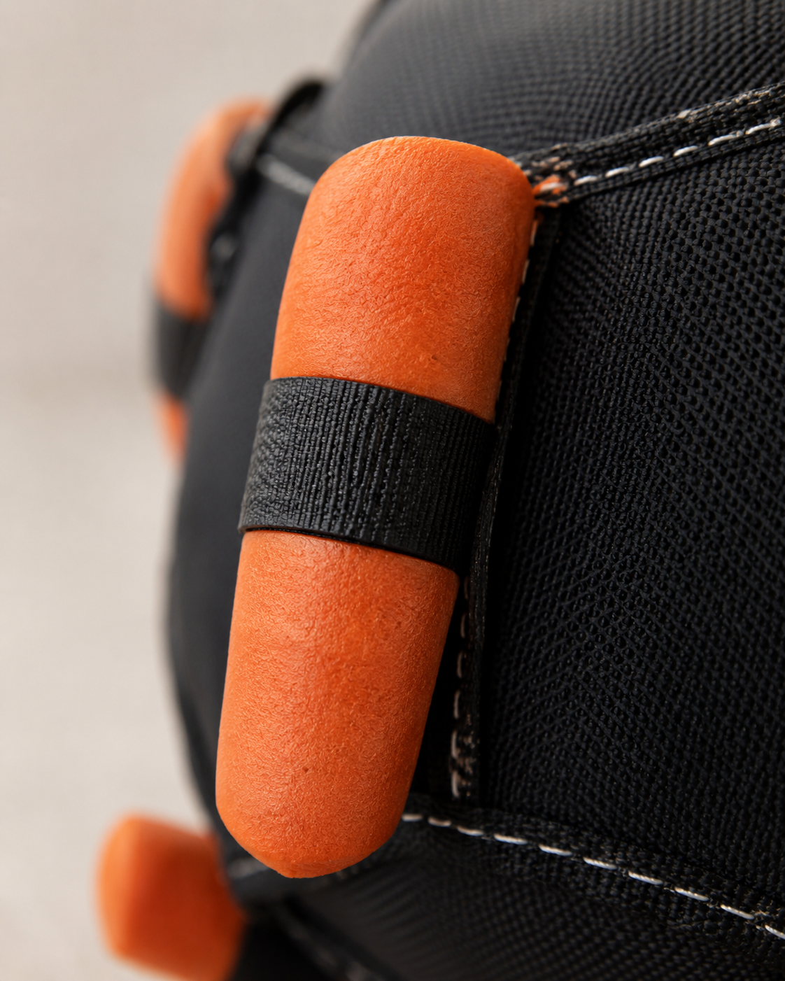 Quachton™ Hanging Carrot Slow-Feeder Treat Ball